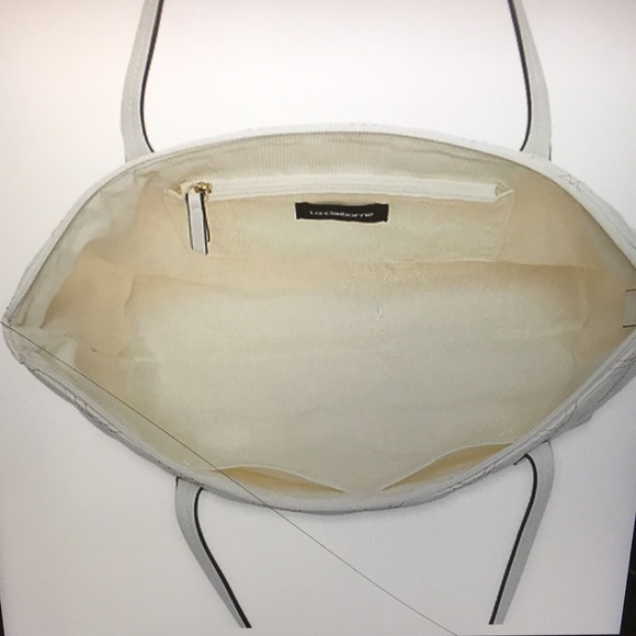 COPY - 🆕 NWT LIZ CLAIBORNE TOTE - Picture 2 of 9